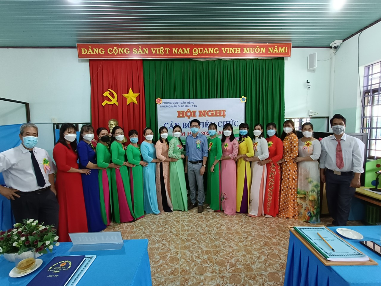 Hội nghị cán bộ viên chức  Năm học: 2021 - 2022